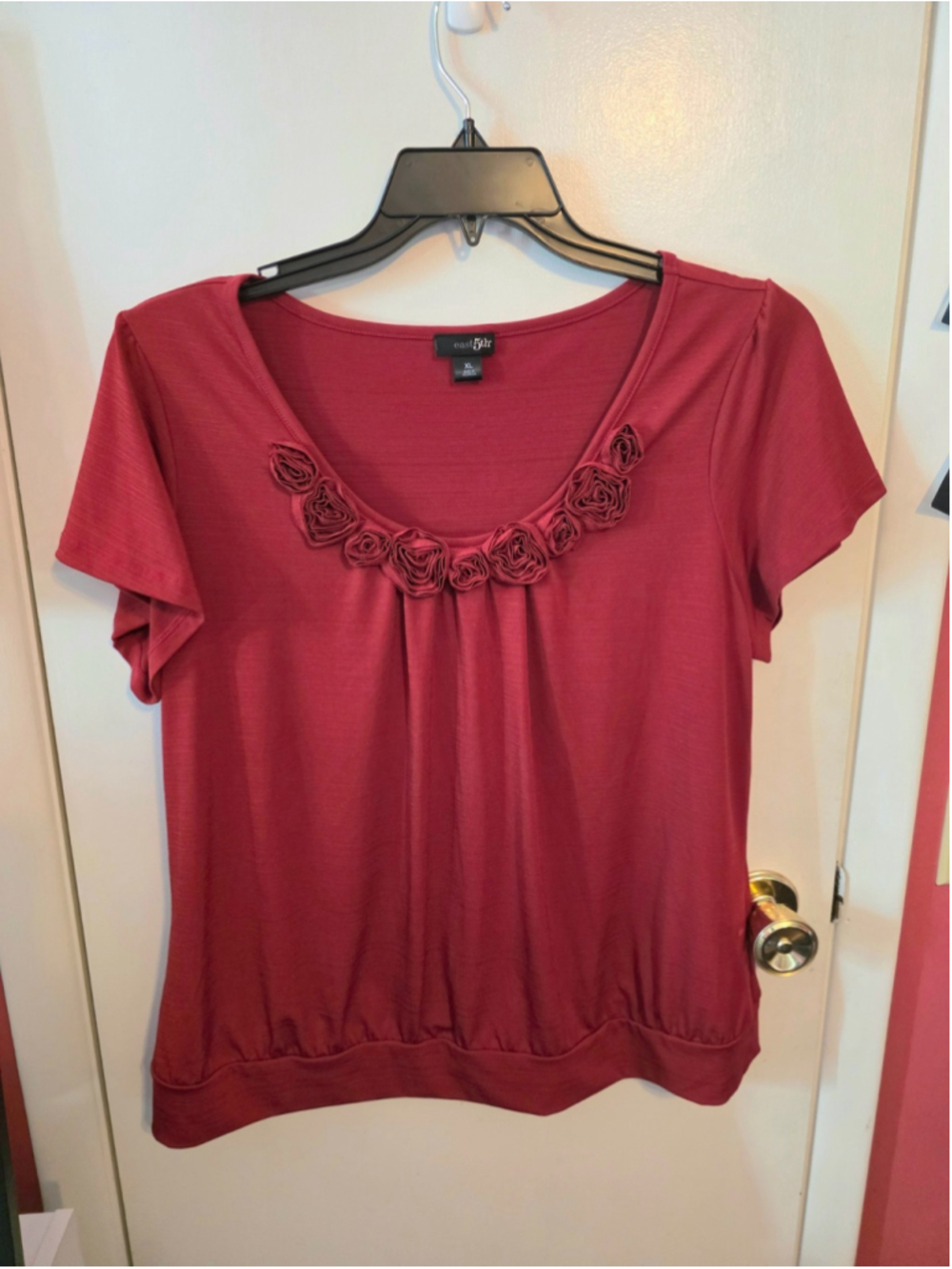 East 5th Women's y2k Rosette Top Size XL